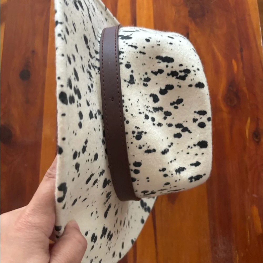Altar'd State Black and White Speckled Hat